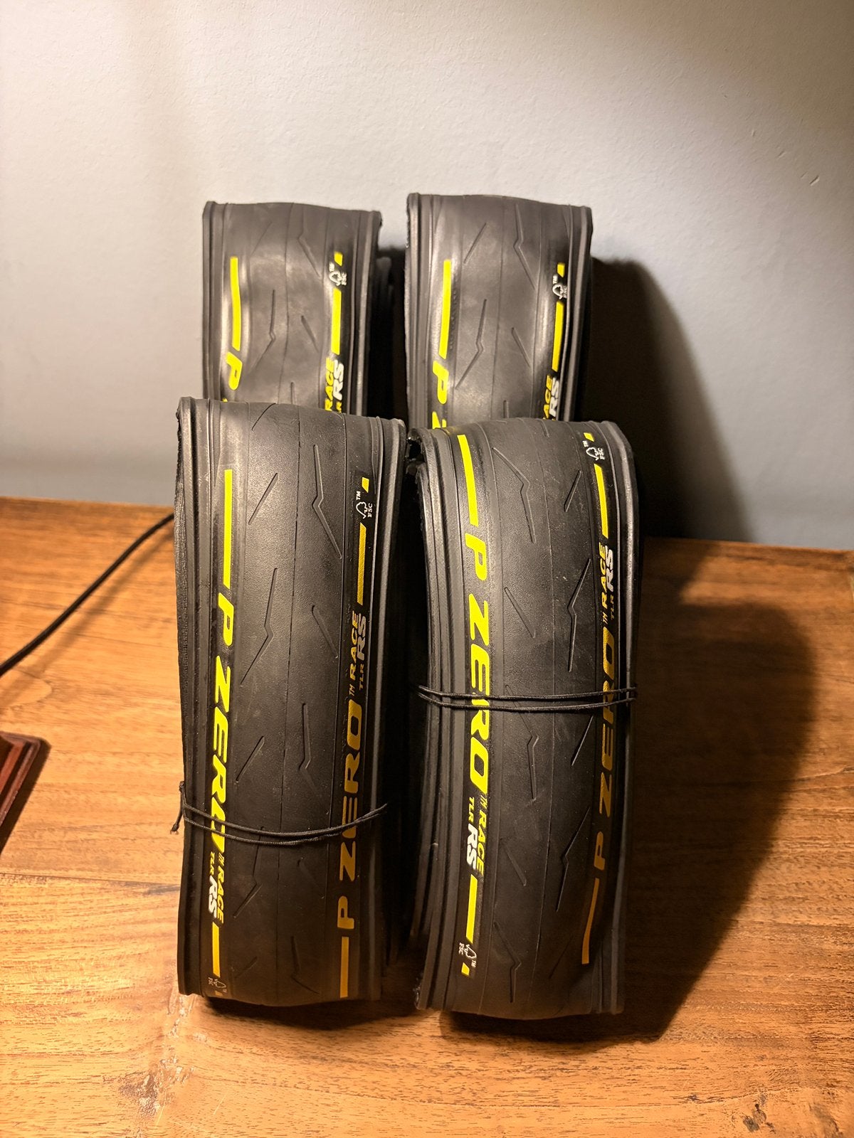 Pneu de vélo de route Pirelli P Zero Race TLR RS 28 mm, Enlèvement ou Envoi, Comme neuf, Racefiets, Pneu
