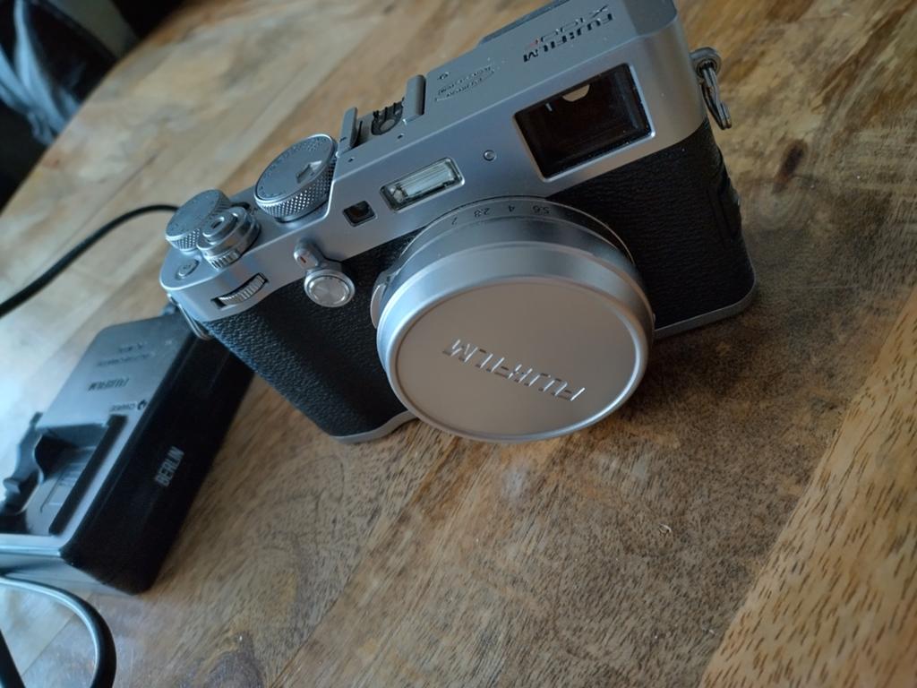 Fujifilm fuji x100f impeccable x100 f, Audio, Tv en Foto, Fotocamera's Digitaal, Fuji, Ophalen of Verzenden