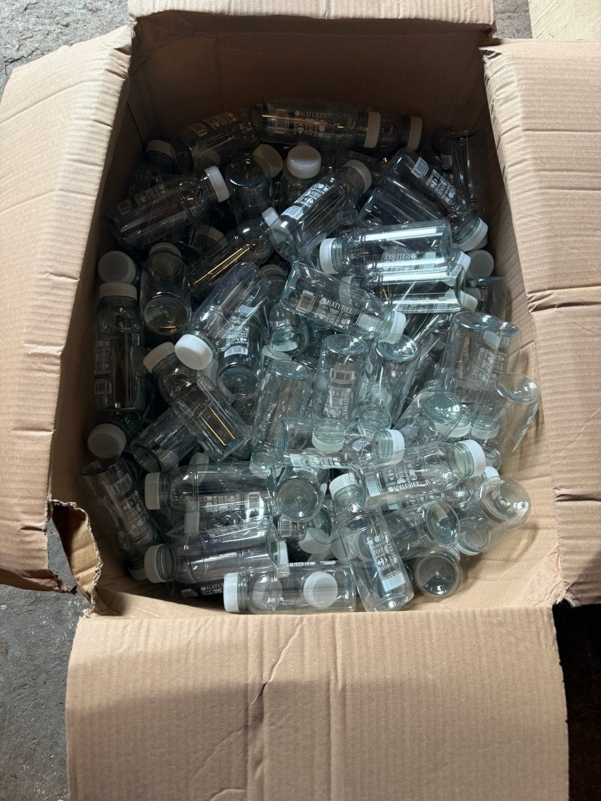 100x Transparante PET-flesjes 250 ml met witte dop – Nieuw, Ophalen, Zo goed als nieuw