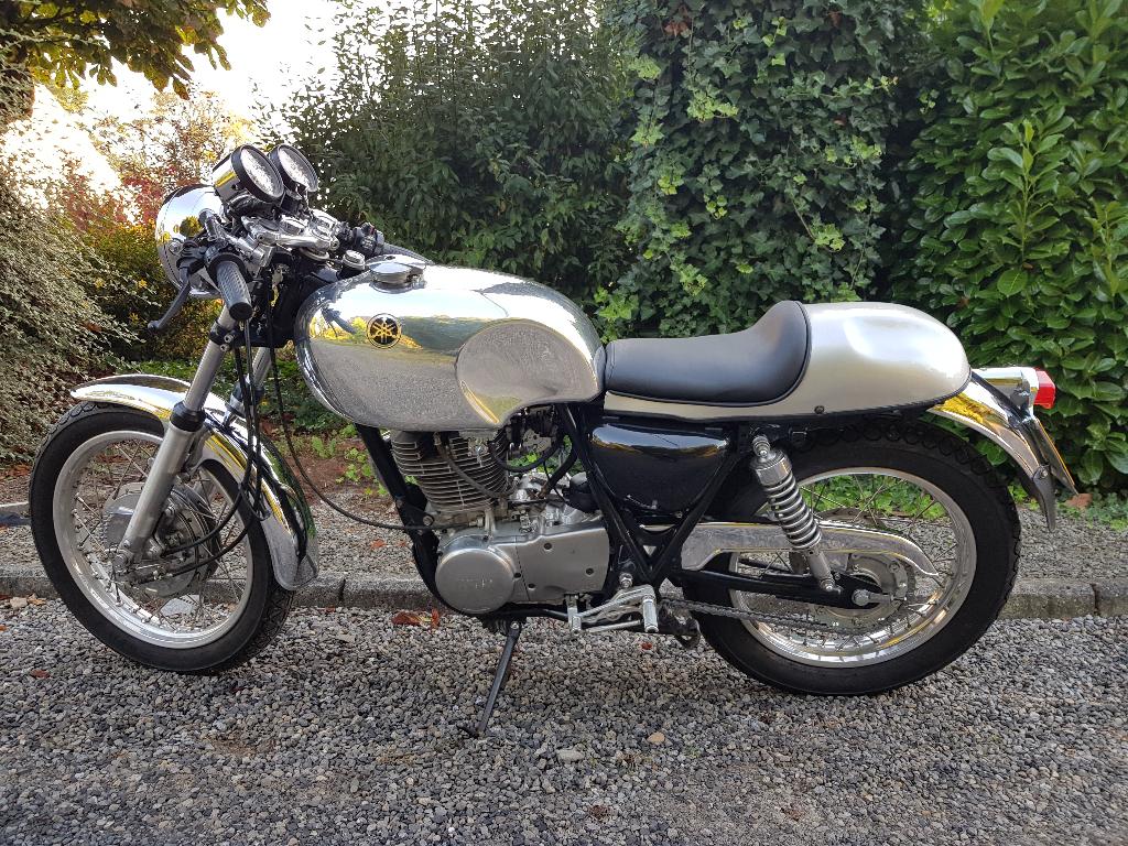 Yamaha SR500, Motoren, 499 cc, 1 cilinder, 12 t/m 35 kW, Naked bike