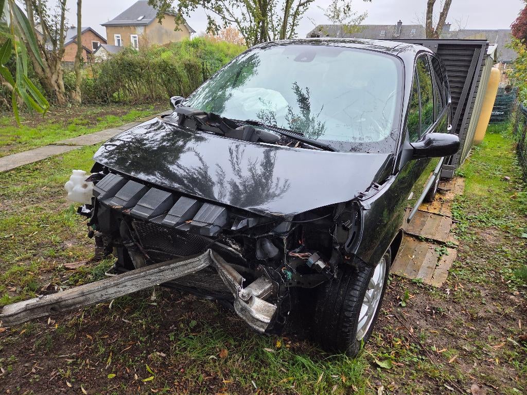 Renault grand scenic 1.9dci 130cv accidentée, Auto's, Renault, Particulier, Grand Scenic, Diesel, Monovolume, Handgeschakeld, Zwart