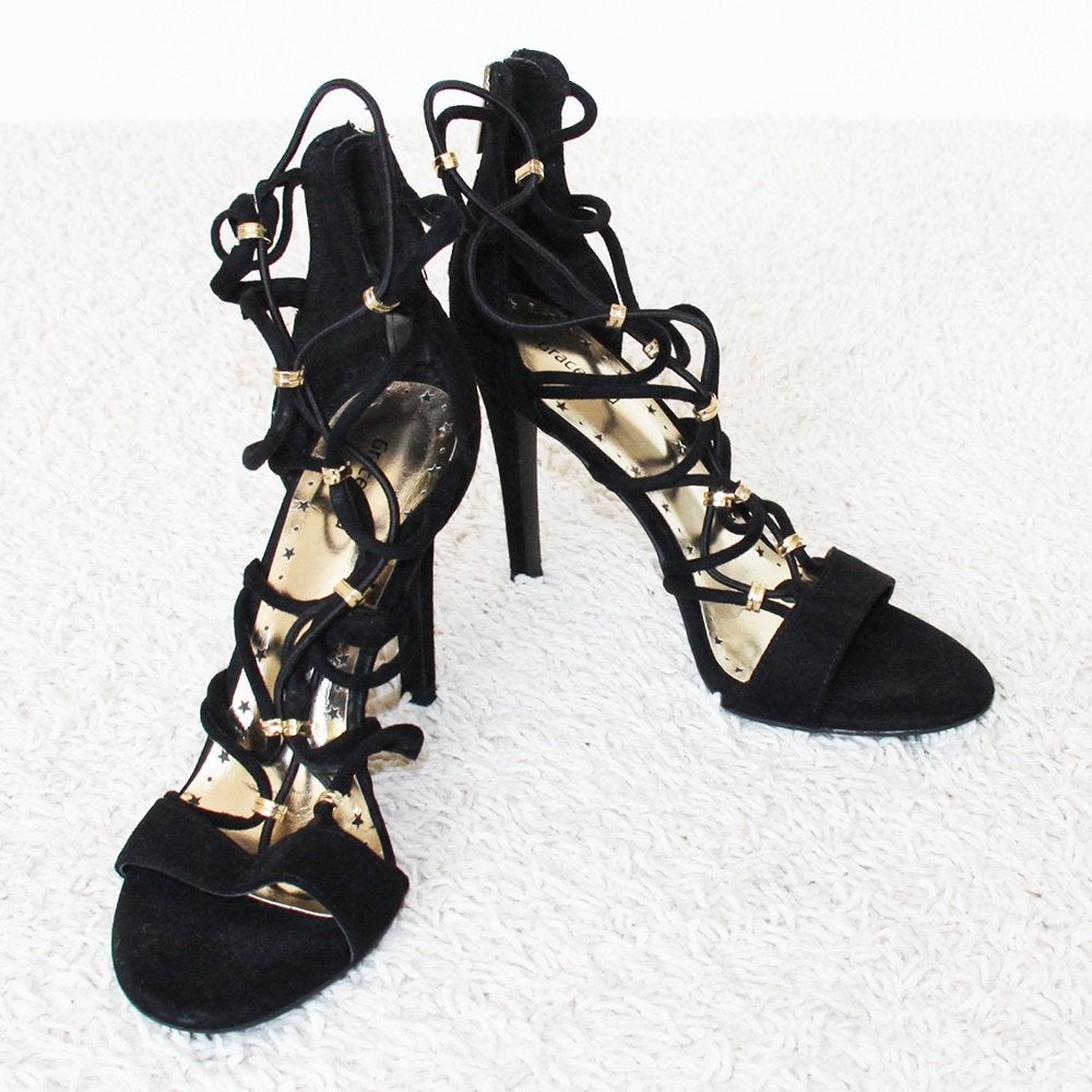 Prachtige Suede Graceland Pumps s15 (Maat 38) € 45,-, Kleding | Dames, Schoenen, Pumps, Verzenden, Zwart, Zo goed als nieuw