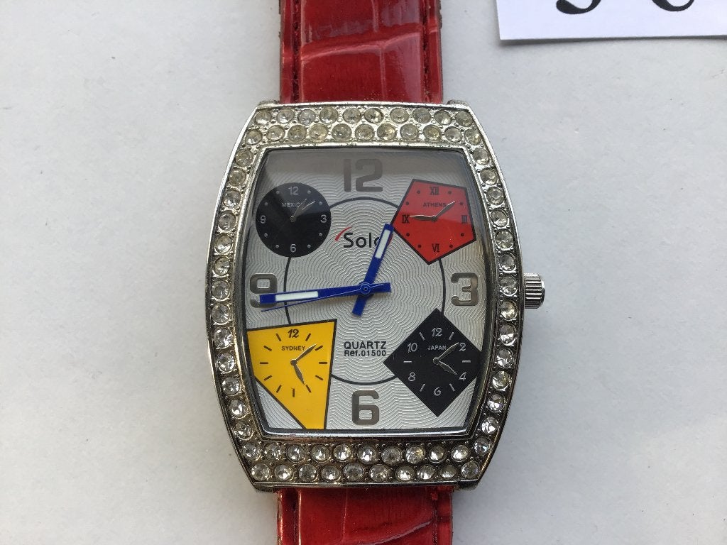 diverses montres pour femmes et hommes à des prix avantageux, Bijoux, Sacs & Beauté, Montres | Femmes, Enlèvement ou Envoi, Comme neuf