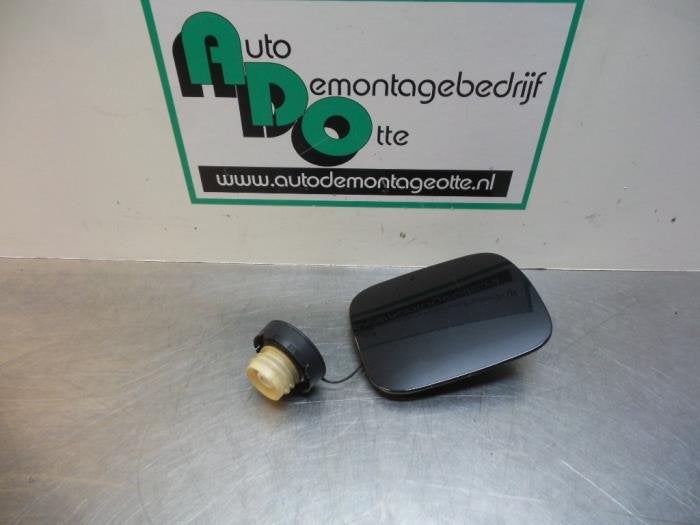 Clapet réservoir d'un Toyota Avensis (Avensis 03-) (209), -, 3 mois de garantie, Toyota, Utilisé