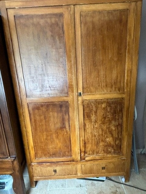 armoire haute de type normande, Enlèvement, Utilisé