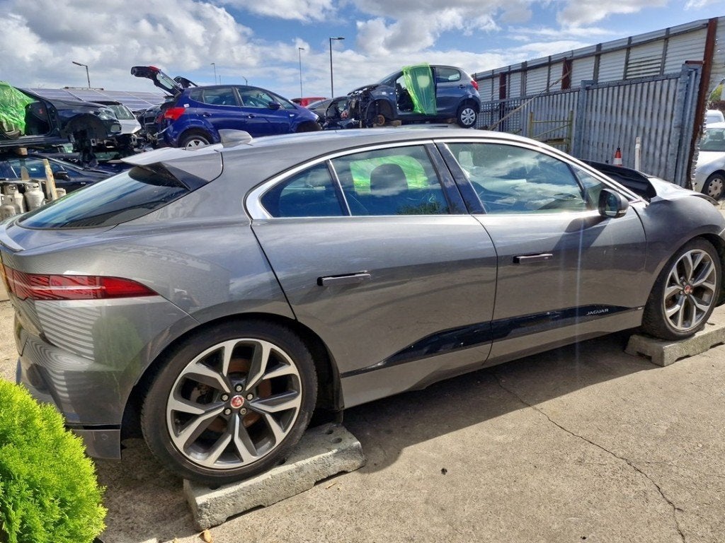 AIRBAG TOIT DROIT Jaguar I-Pace (|T4K5749|J9D314K159BD|), Campus Kronberg 7
61476  Kronberg im Taunus, DE, Utilisé, Jaguar, Jaguar Land Rover Deutschland GmbH