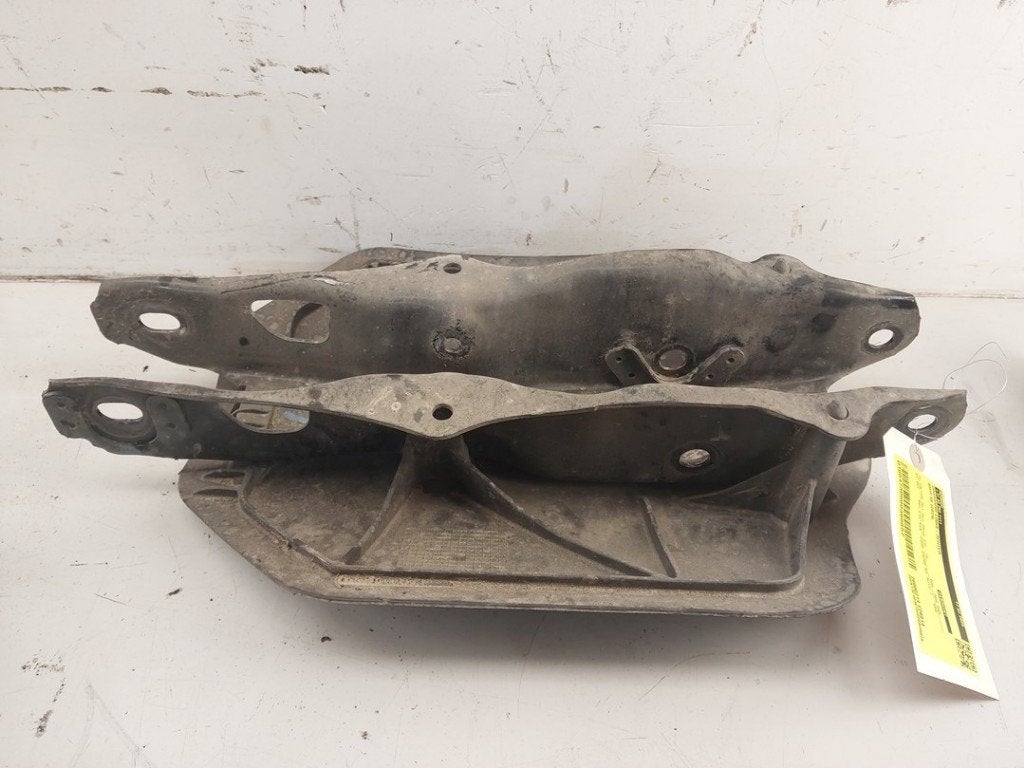 BRAS DE SUSPENSION ARRIÈRE GAUCHE BMW X5 (G05), Utilisé, BMW, Petuelring 130
80809  München, DE, Bayerische Motoren Werke AG