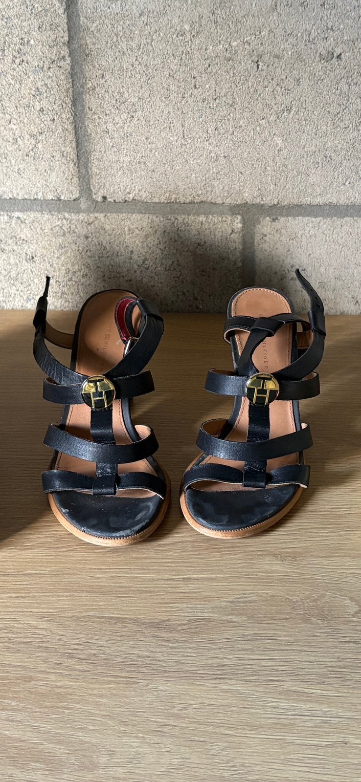 Sandales TOMMY HILFIGER taille 36, Enlèvement ou Envoi, Comme neuf
