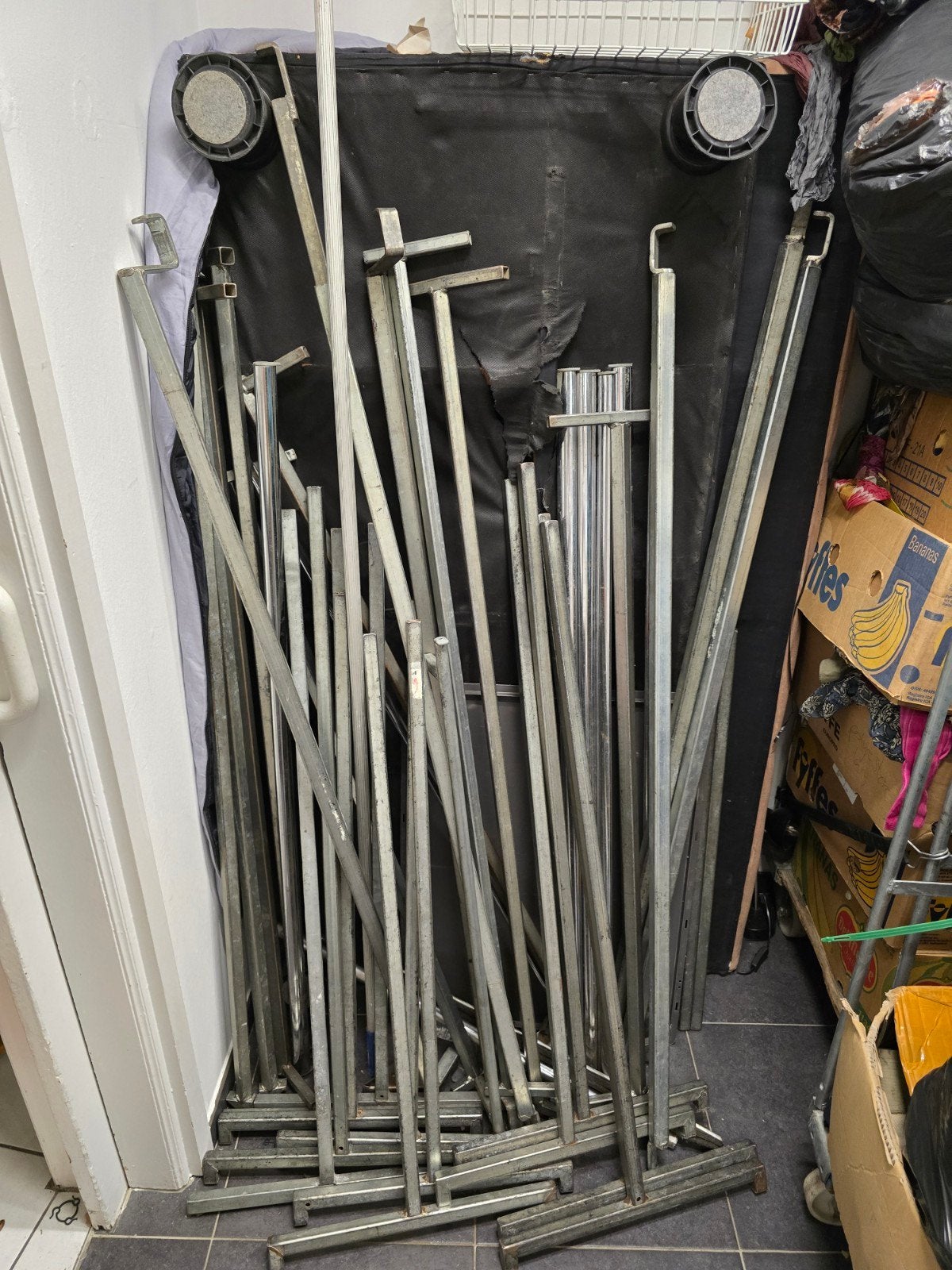 kleding rekken staalhangbuizen Stevig stalen frame / buizen, Ophalen
