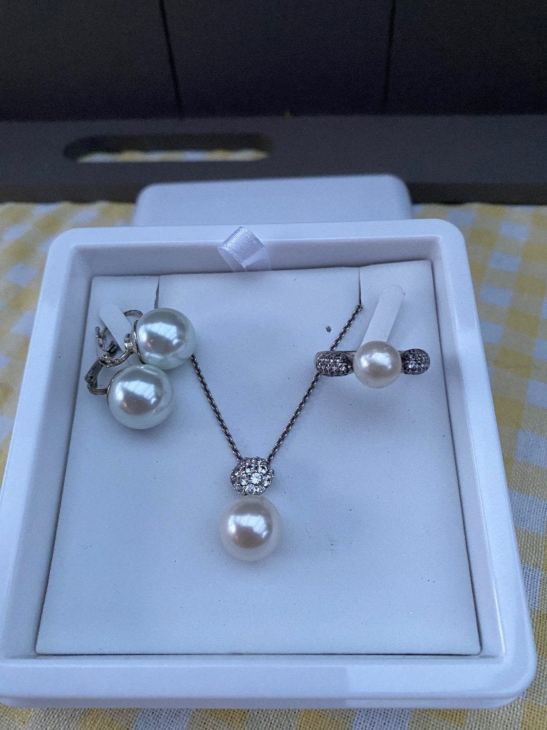 Zilveren parelset - ketting-oorbellen en ring, Ophalen of Verzenden, Zo goed als nieuw, Roze, Dame