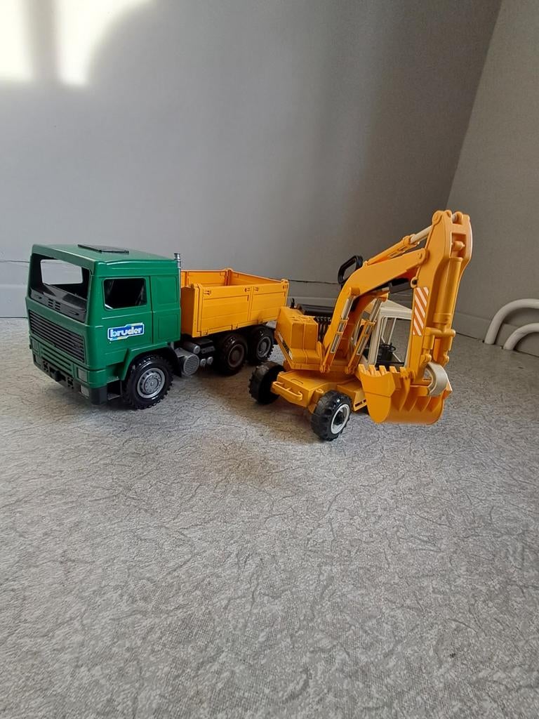 Bruder vrachtwagen met kraan, Kinderen en Baby's, Ophalen, Zo goed als nieuw