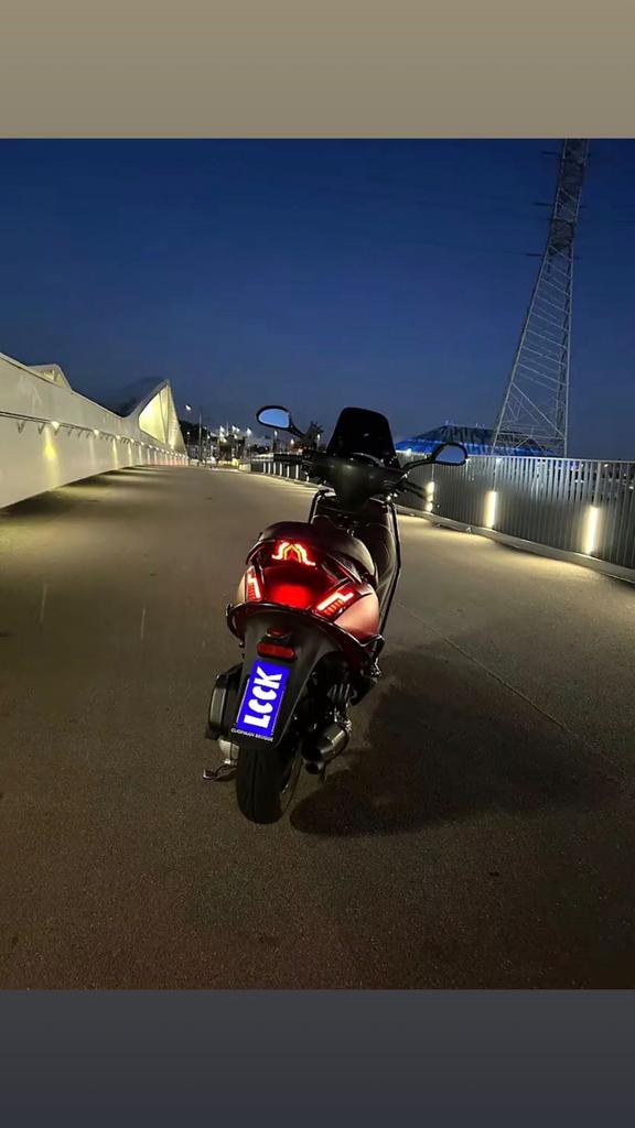 Fermeture éclair Piaggio en option complète, Vélos & Vélomoteurs, Scooters | Piaggio, Comme neuf, Zip, Classe A (25 km/h), Essence