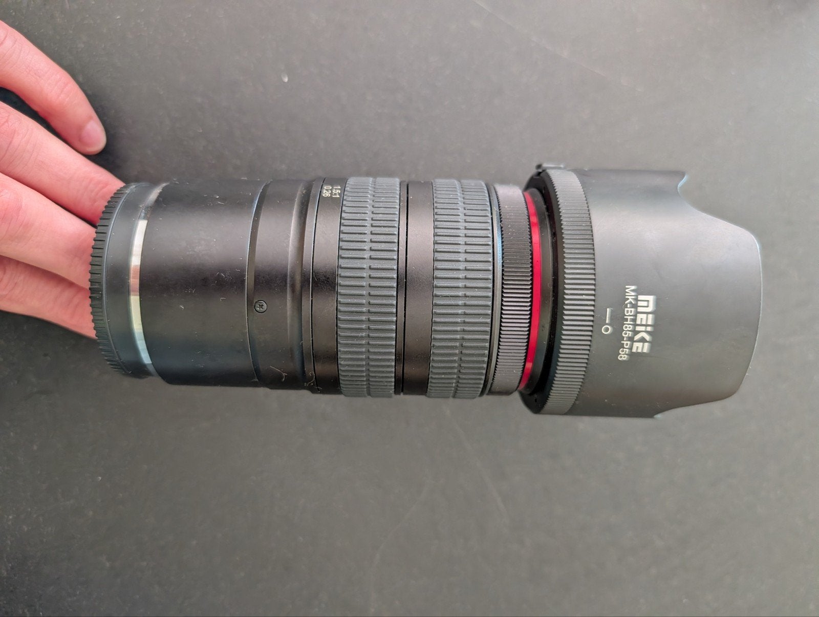 Objectif macro Meike 85 mm, Enlèvement, Objectif macro