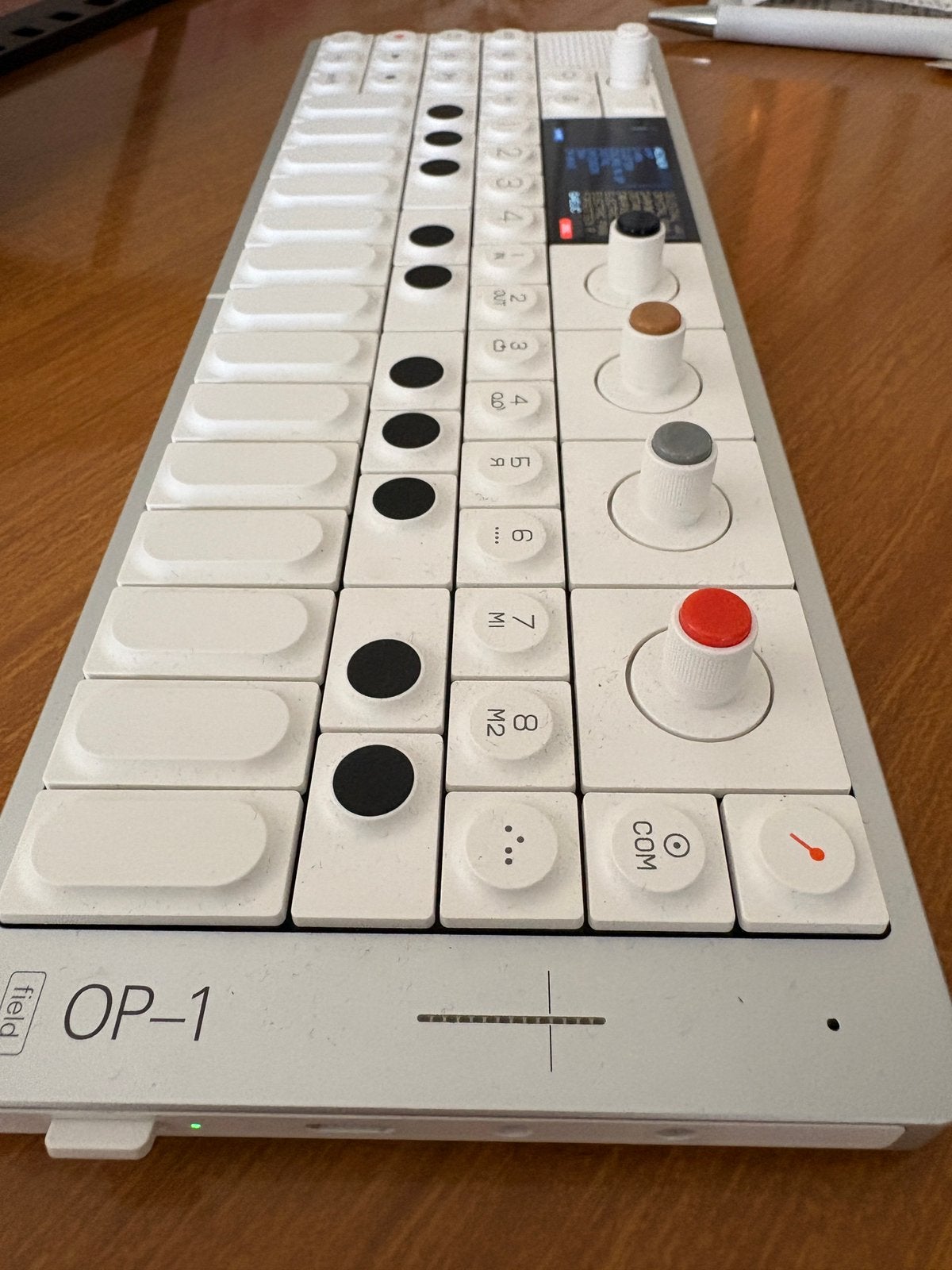 Teenage engineering op1 field zgan, Enlèvement ou Envoi, Comme neuf