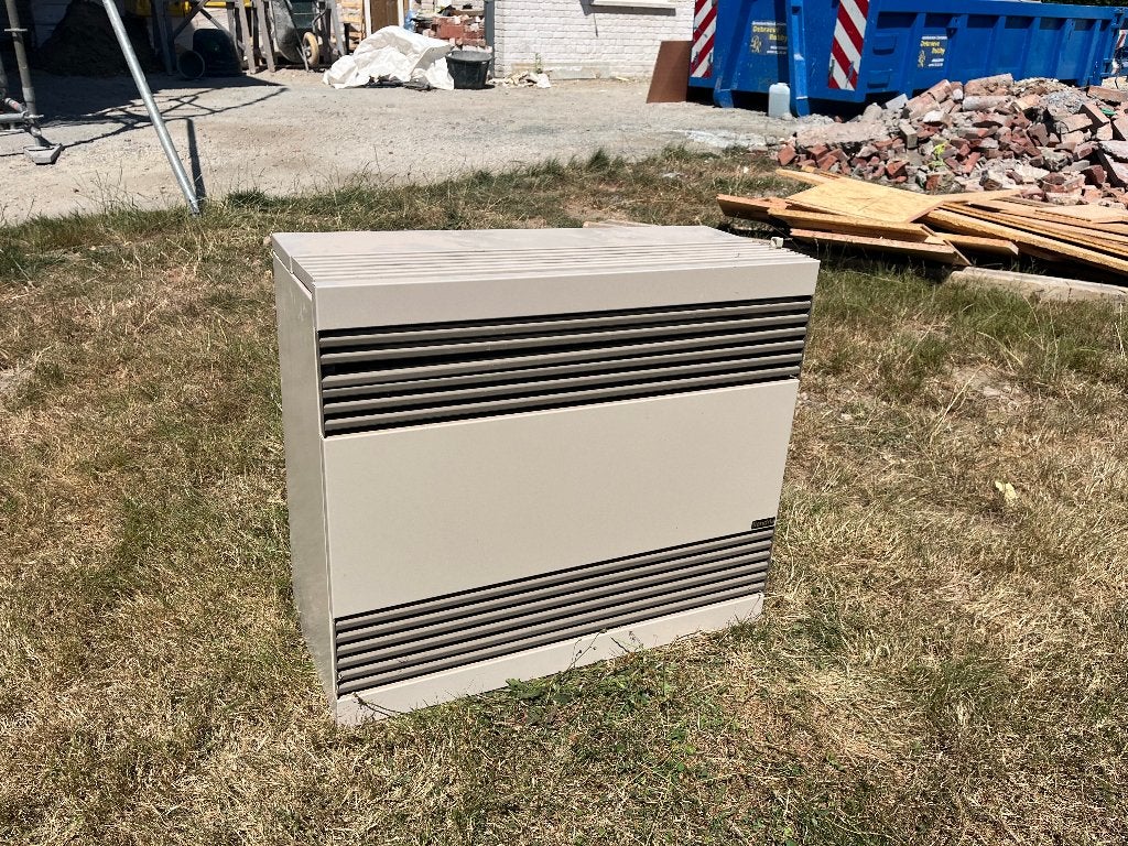 Gasradiator met muuraansluiting - Stiga Flandria M5000, Doe-het-zelf en Bouw, Ophalen, Gebruikt, Radiator