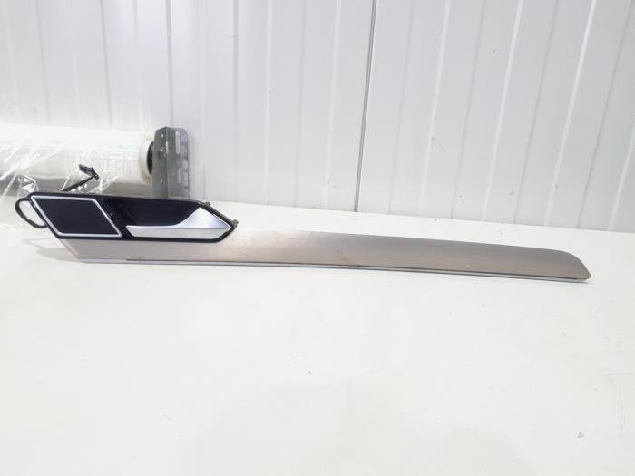 Poignée portière 4portes arrière droite d'un Volkswagen P, Autos : Pièces & Accessoires, Volkswagen, -, 3 mois de garantie, Utilisé