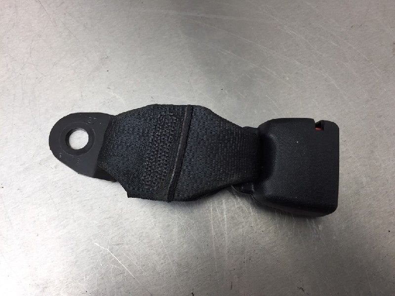 BOUCLE DE CEINTURE ARRIÈRE GAUCHE RAV4 (A4) (|G068302|), Utilisé, Toyota