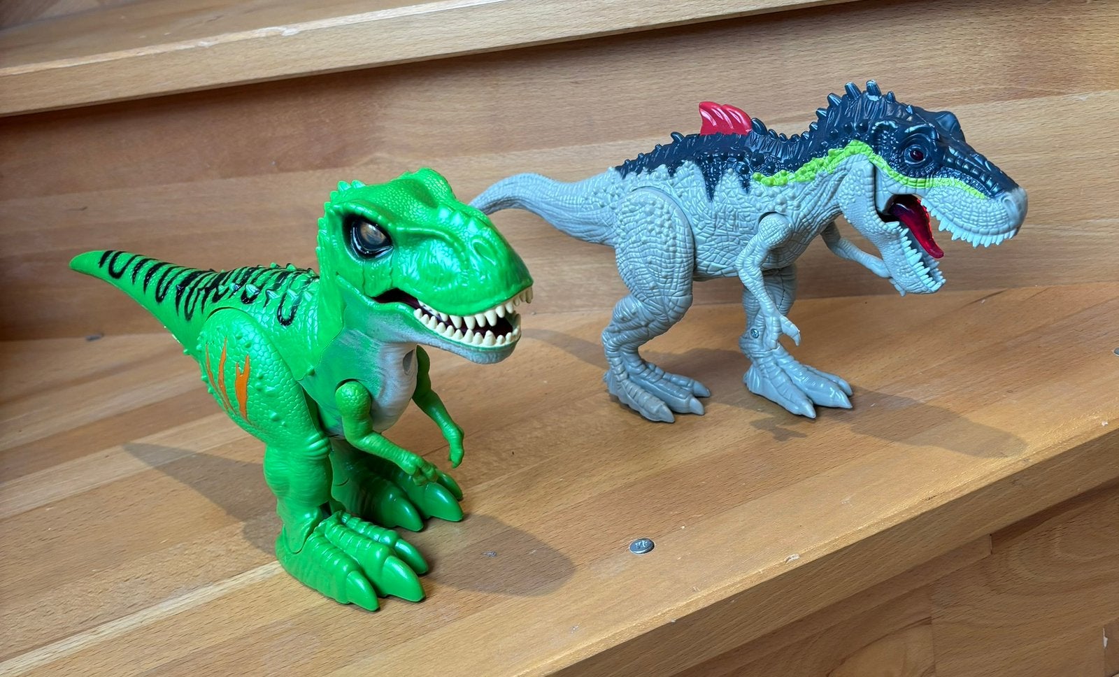 2 dinosaures articulés., Enlèvement ou Envoi, Utilisé