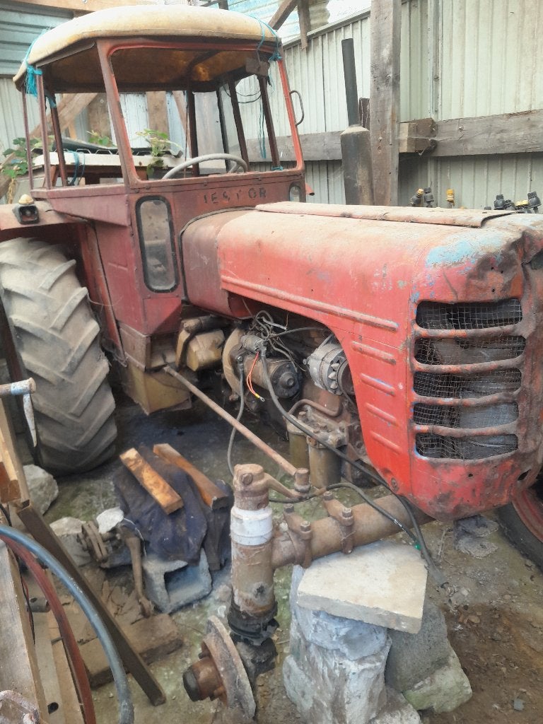 Zetor, Enlèvement