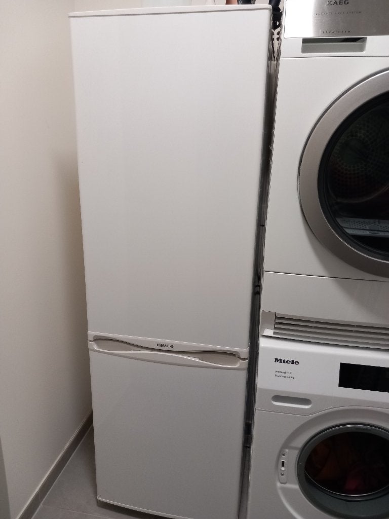 Réfrigérateur avec congélateur. Deux portes., Utilisé, 50 à 100 cm, Blanc, 50 à 75 cm