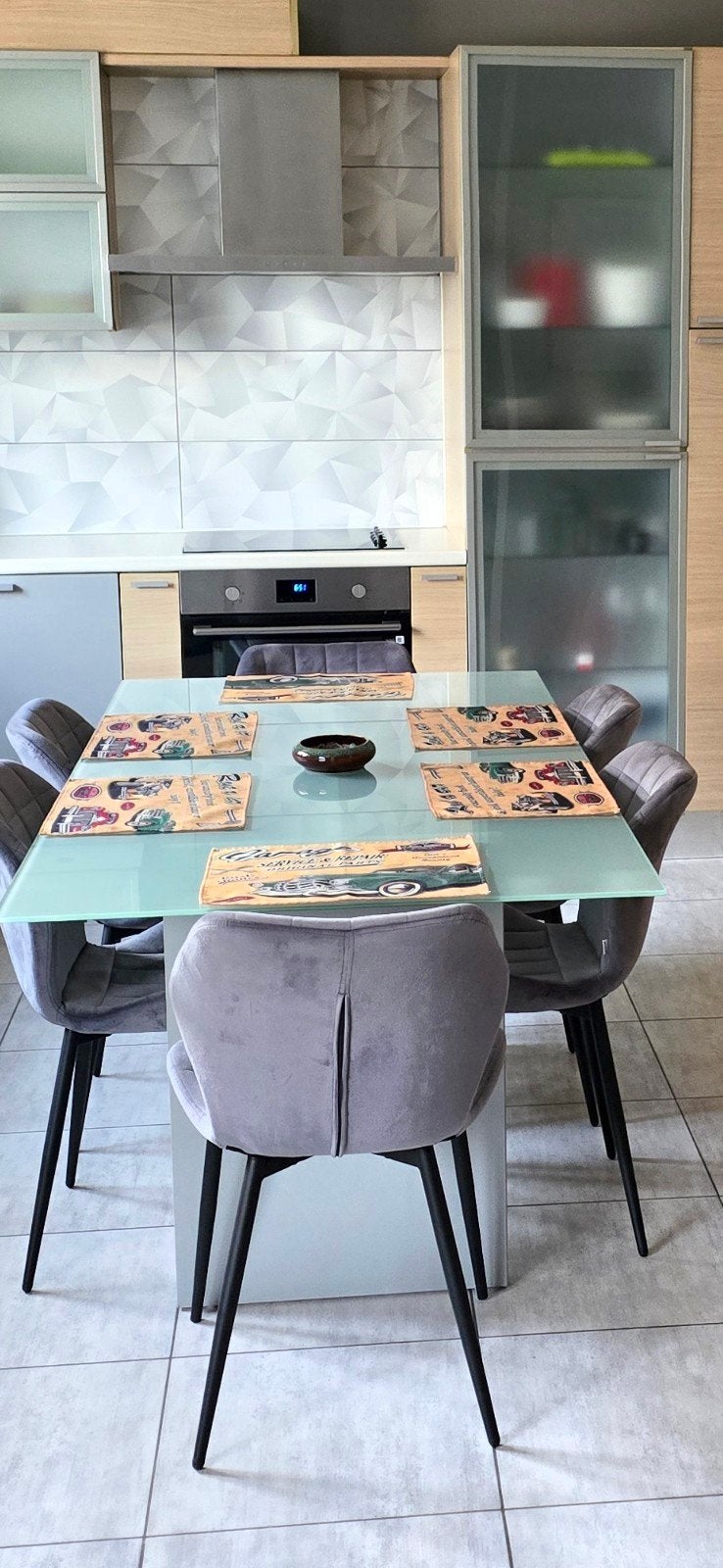 Table salle à manger avec 6 chaises, Enlèvement