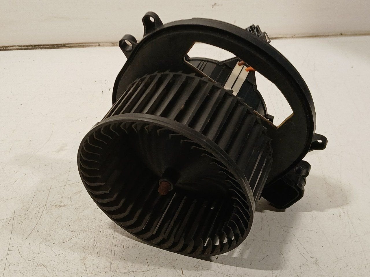 Kachel ventilator motor BMW 1 serie, Auto-onderdelen, Onderdelen@venauto.nl, Van der Ven Autorecycling B.V., Gebruikt, Ettenseweg 76, 4706 PB Roosendaal, The Netherlands
