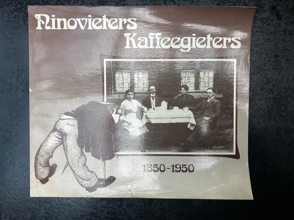 Ninovieters Kaffeegieters 1850 - 1950 Erik De Schrijver, Boeken, Geschiedenis | Stad en Regio, Ophalen