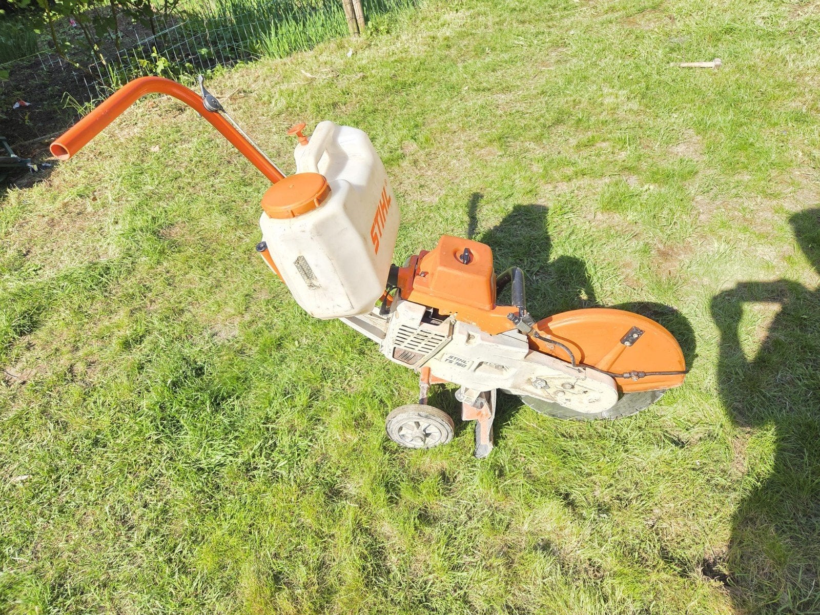 Disqueuse thermique STIHL TS 760 avec chariot et réservoir d, Bricolage & Construction, Enlèvement