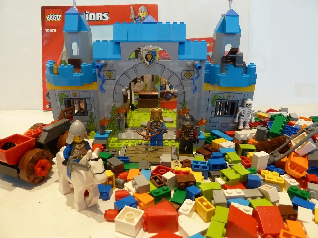 Lego Juniors Fantasy 10676 Knights' Castle, Kinderen en Baby's, Compleet, Lego, Ophalen of Verzenden, Zo goed als nieuw