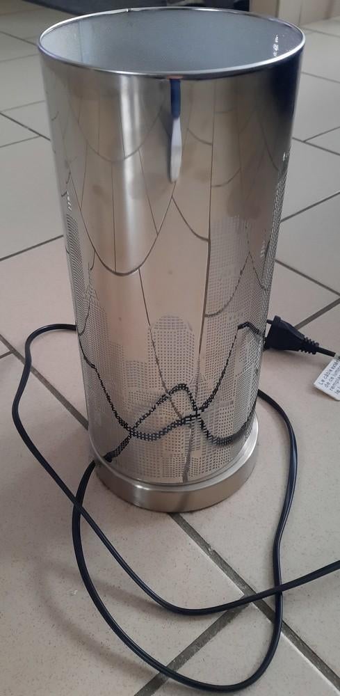 lampe tactile cylindrique, Enlèvement