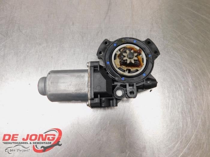 Moteur de vitre portière d'un Hyundai IX35, -, 3 mois de garantie, Utilisé, Hyundai