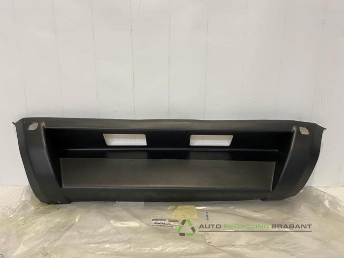 Support plaque d'immatriculation arrière d'un Nissan Navara, Autos : Pièces & Accessoires, -, 3 mois de garantie, Utilisé, -