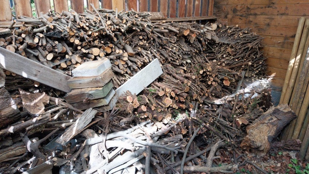 4 m³ gemengd droog brandhout, 3 à 6 m³, Enlèvement, Autres essences de bois, Troncs d'arbres