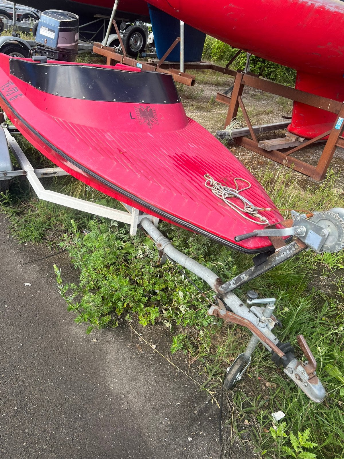 Spitfire avec remorque, Sports nautiques & Bateaux, Moteurs Hors-bord & In-bord, Utilisé, Moteur hors-bord, Essence, 10 à 30 ch