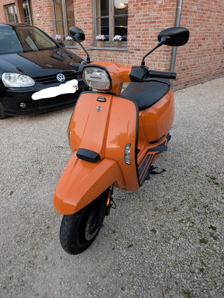 Lambretta V50 classe B spéciale, Vélos & Vélomoteurs, 49 cm³, Comme neuf, Classe B (45 km/h), Enlèvement