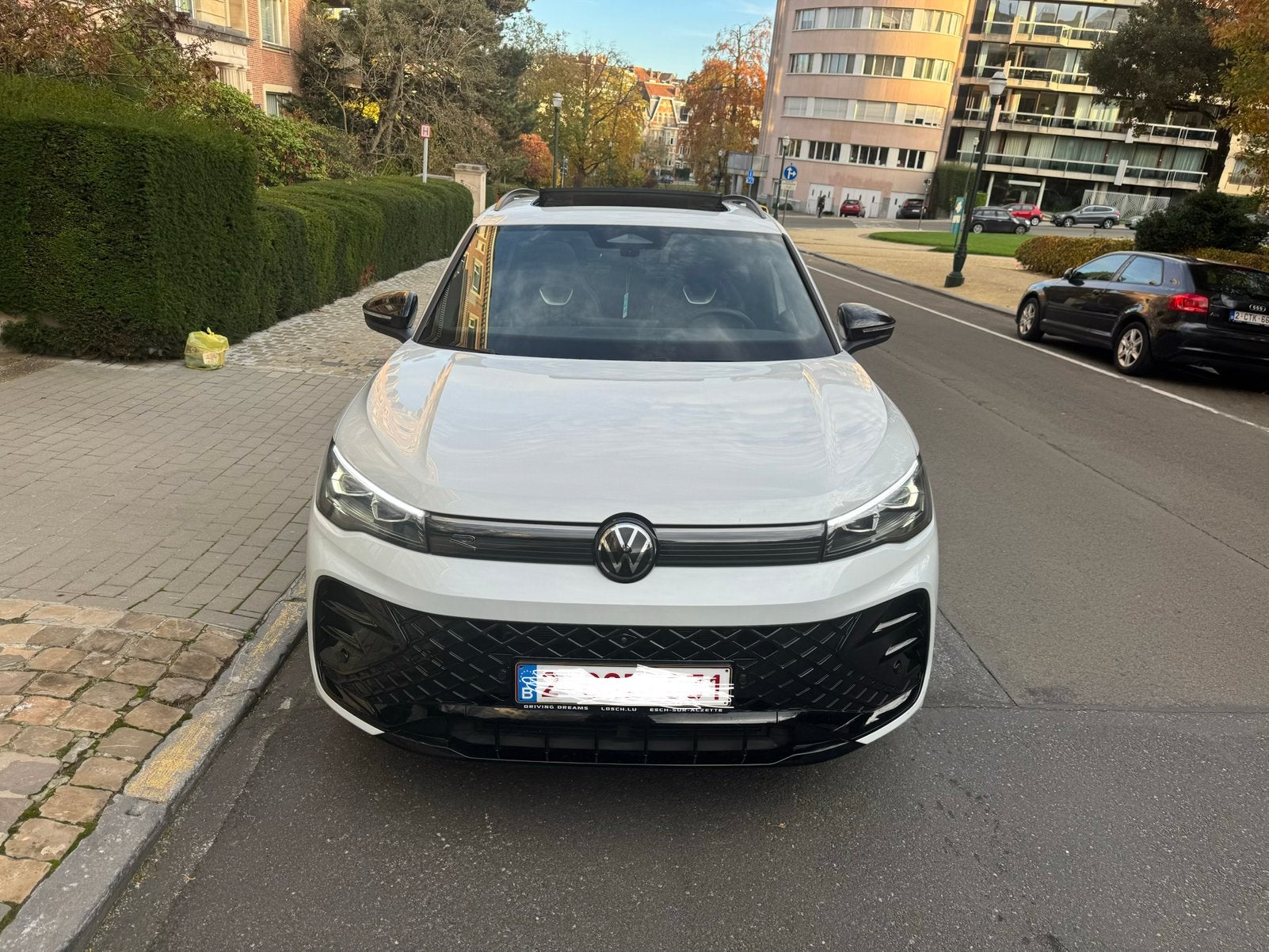 Te koop prachtige Volkswagen Tiguan R-Line, Auto's, Leder en Stof, Wit, 5 deurs, Particulier