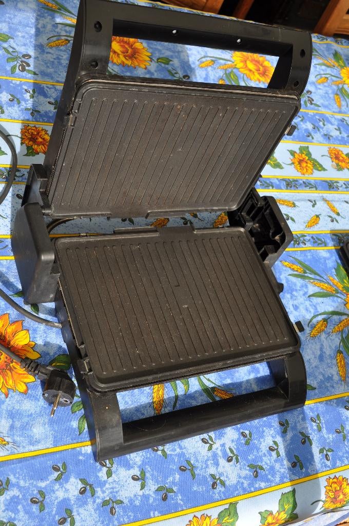 grill wafelijzer plancha tepanyaki merk Nova, Elektronische apparatuur, Grillplaten, Gebruikt, Tafelgrill, Vaatwasmachinebestendig