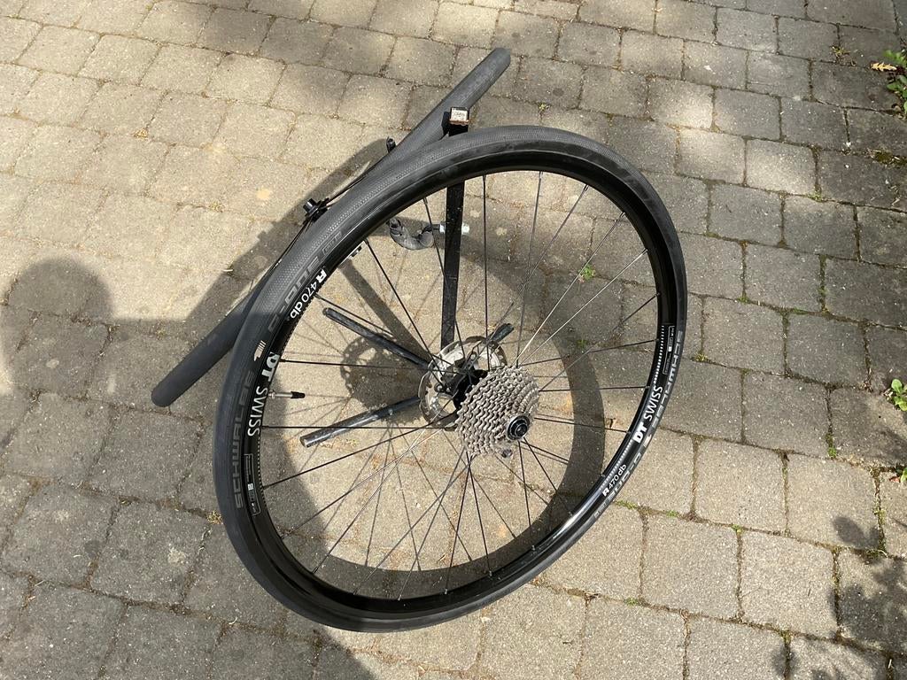 Roues velo route completes dt swiss r470db, Vélos & Vélomoteurs, Vélos Pièces, Utilisé, Pneu, Enlèvement ou Envoi