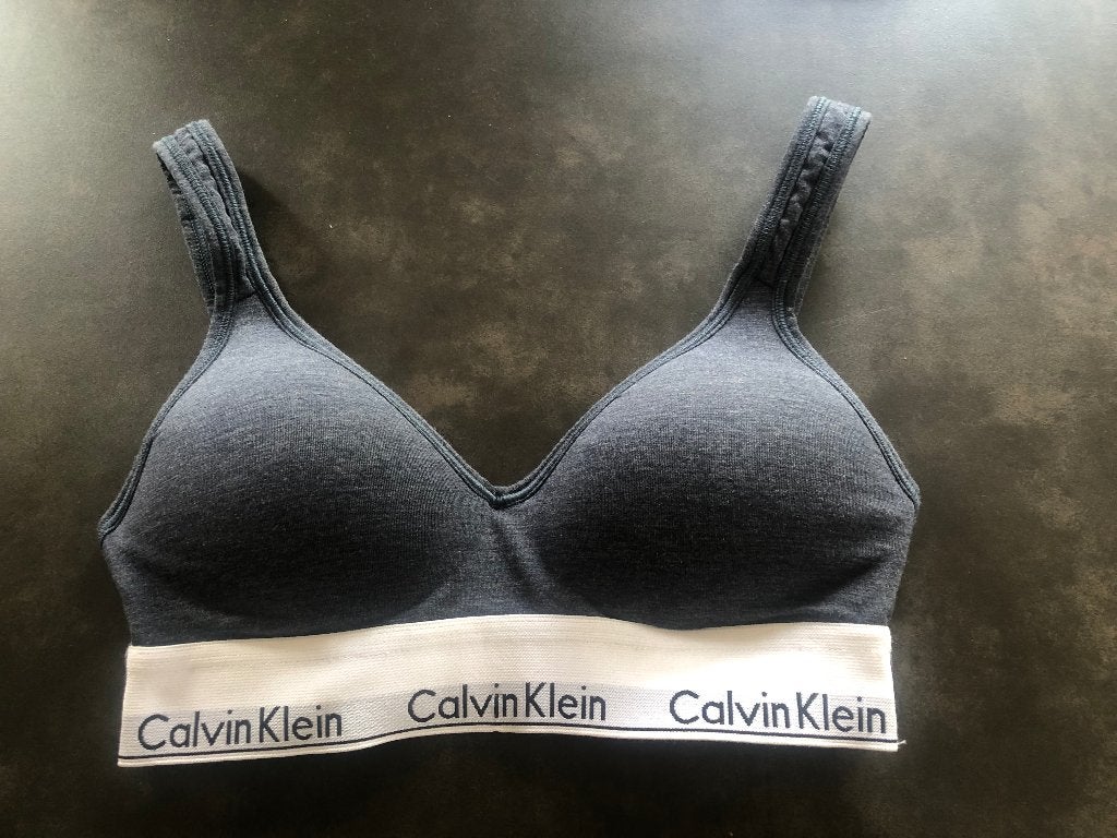 Brassière Calvin Klein, Enlèvement, Soutien-gorge