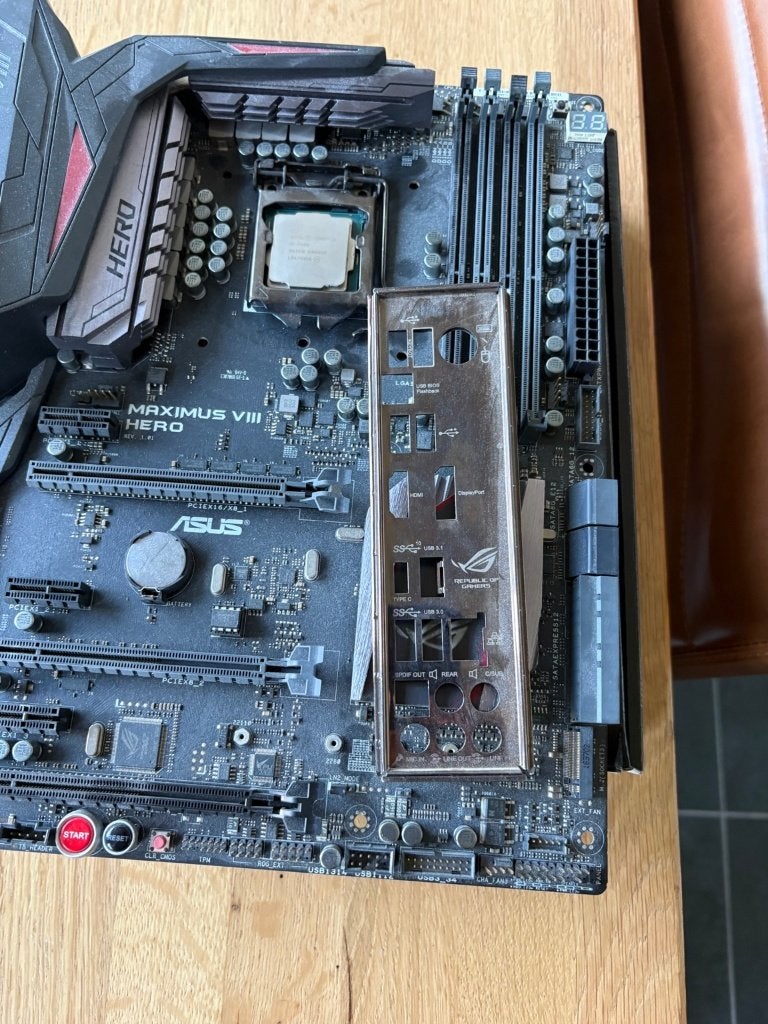 ASUS ROG Maximus VIII Hero + Intel i5-7400, Enlèvement ou Envoi, Utilisé, Intel