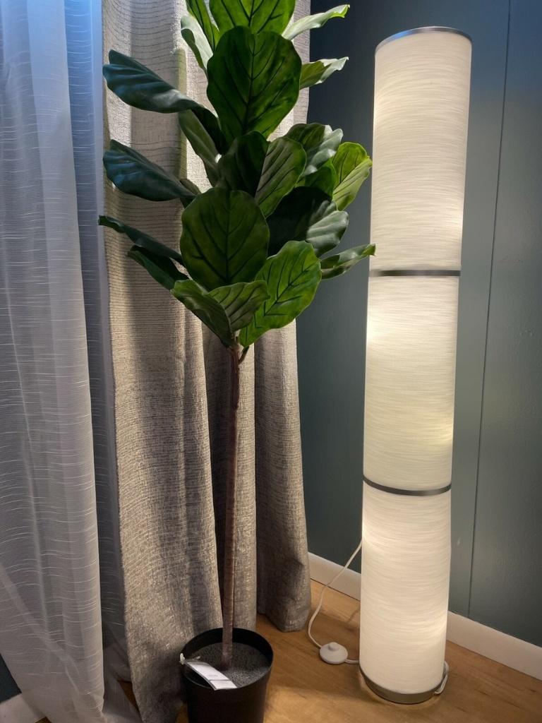 VIDJA Staande lamp, Huis en Inrichting, Ophalen, Zo goed als nieuw, Modern, 100 tot 150 cm