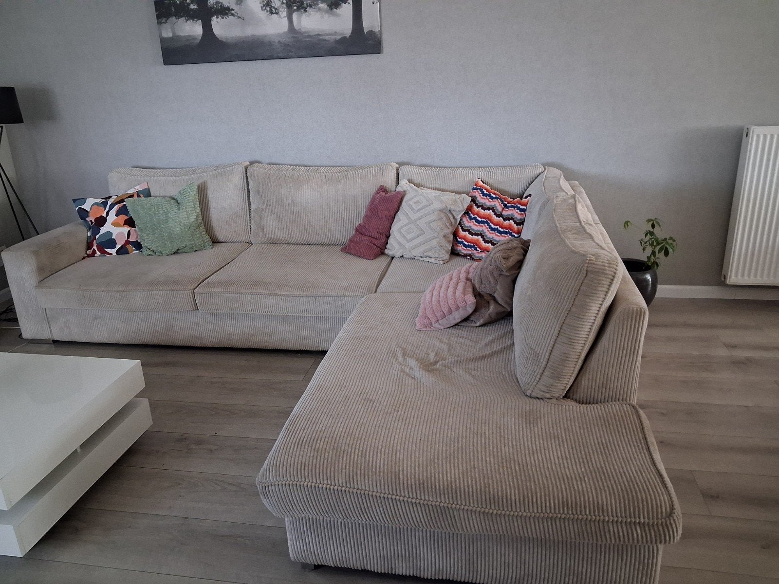 hoeksalon beige, Enlèvement