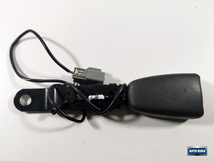 Insertion ceinture de sécurité avant gauche d'un Volvo V70, -, 3 mois de garantie, -, -