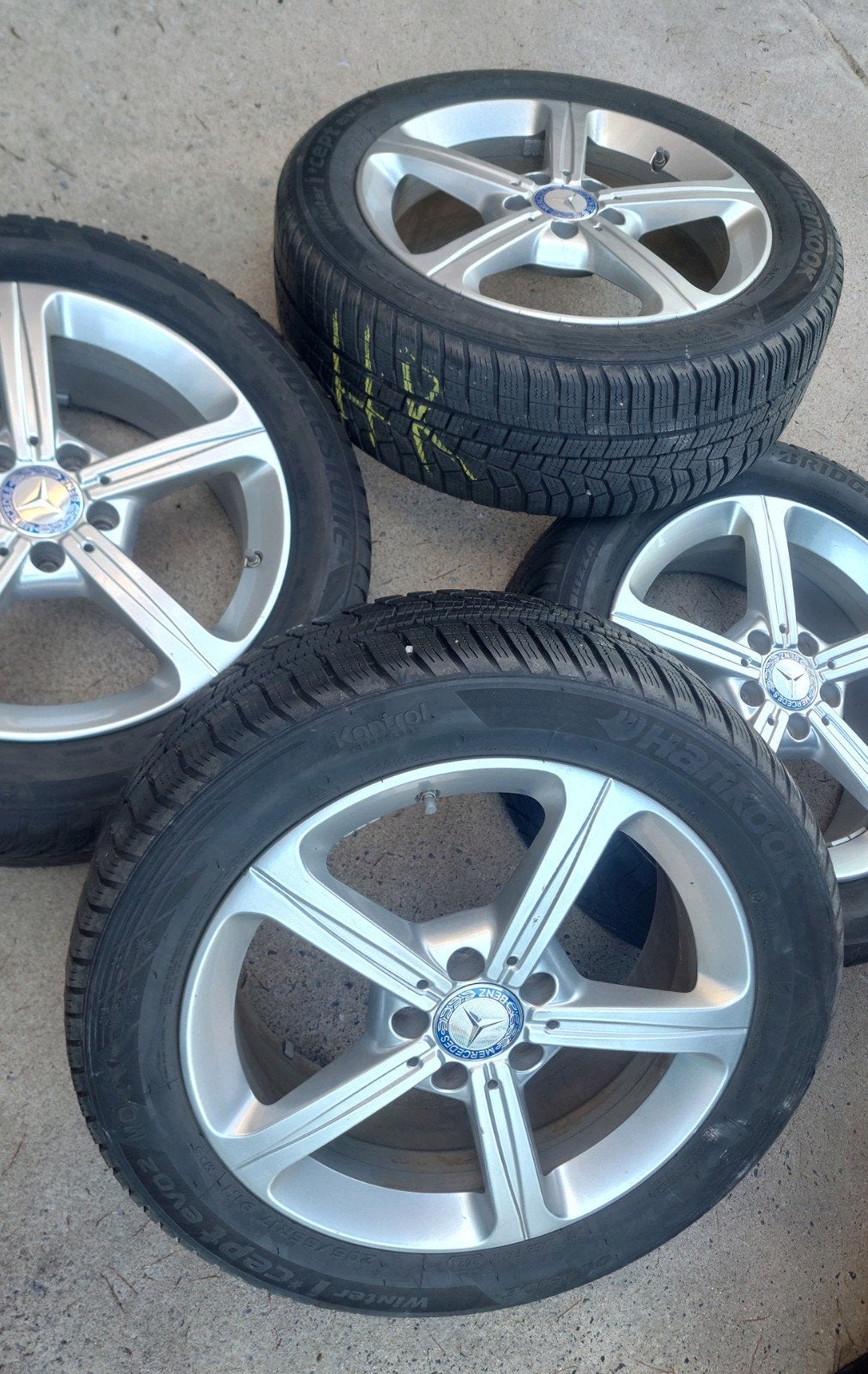 Mercedes jantes A CLA, Enlèvement, Pneus hiver, Pneu(s)