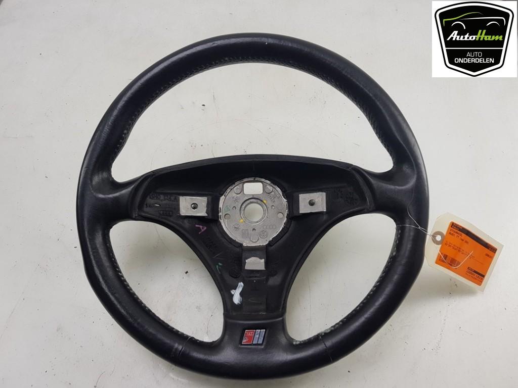 VOLANT DIRECTION Audi TT (8N3) (01-1998/10-2006), Auto-Union-Straße  1,
85057  Ingolstadt, DE, Info@audi.de, Audi, Utilisé