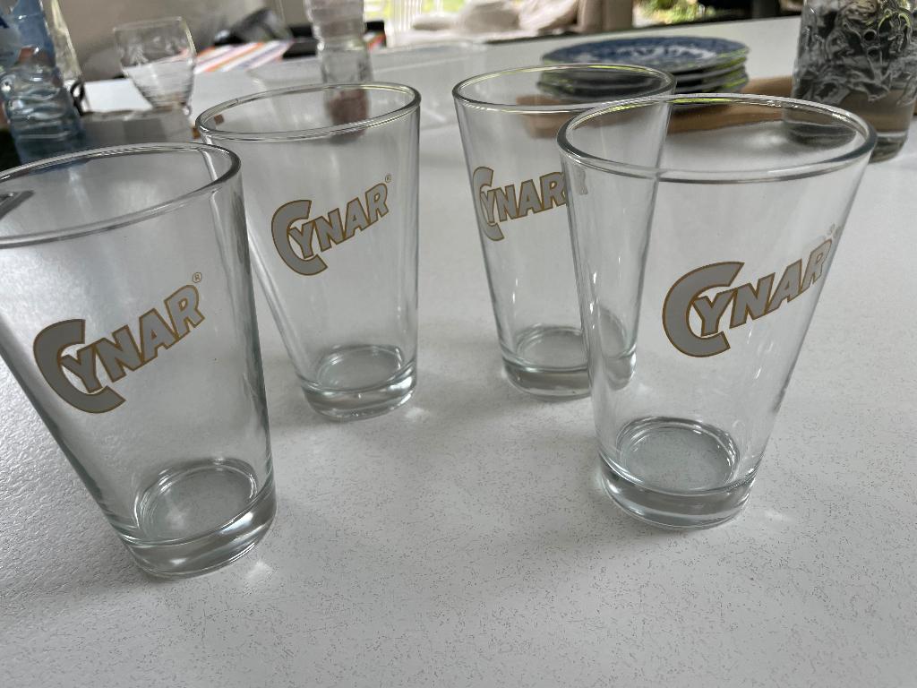 4 verres cynar, Collections, Verres & Petits Verres, Enlèvement, Neuf