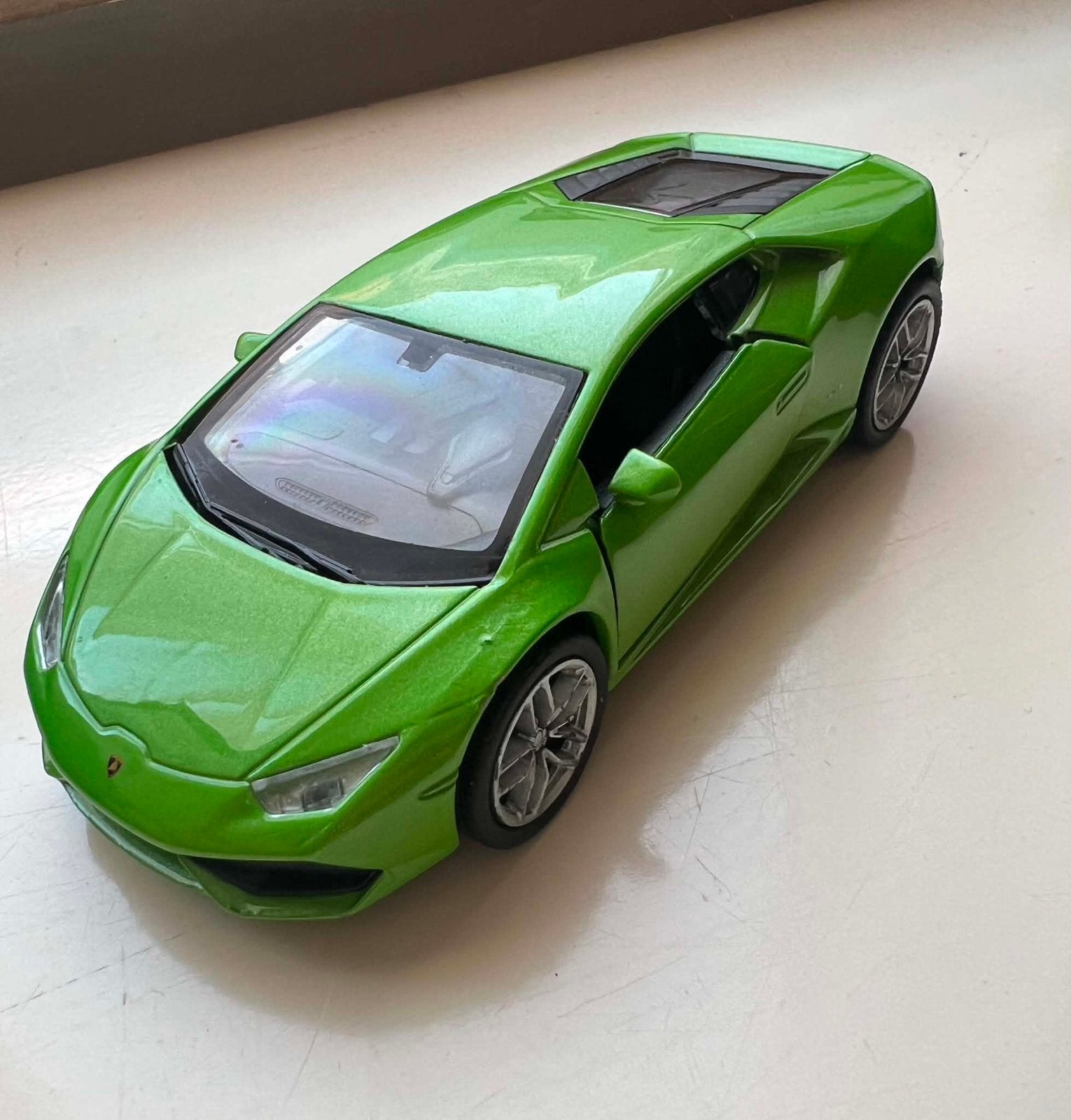 Modèle de voiture Lamborghini Huracan, Hobby & Loisirs créatifs, Enlèvement ou Envoi, Comme neuf