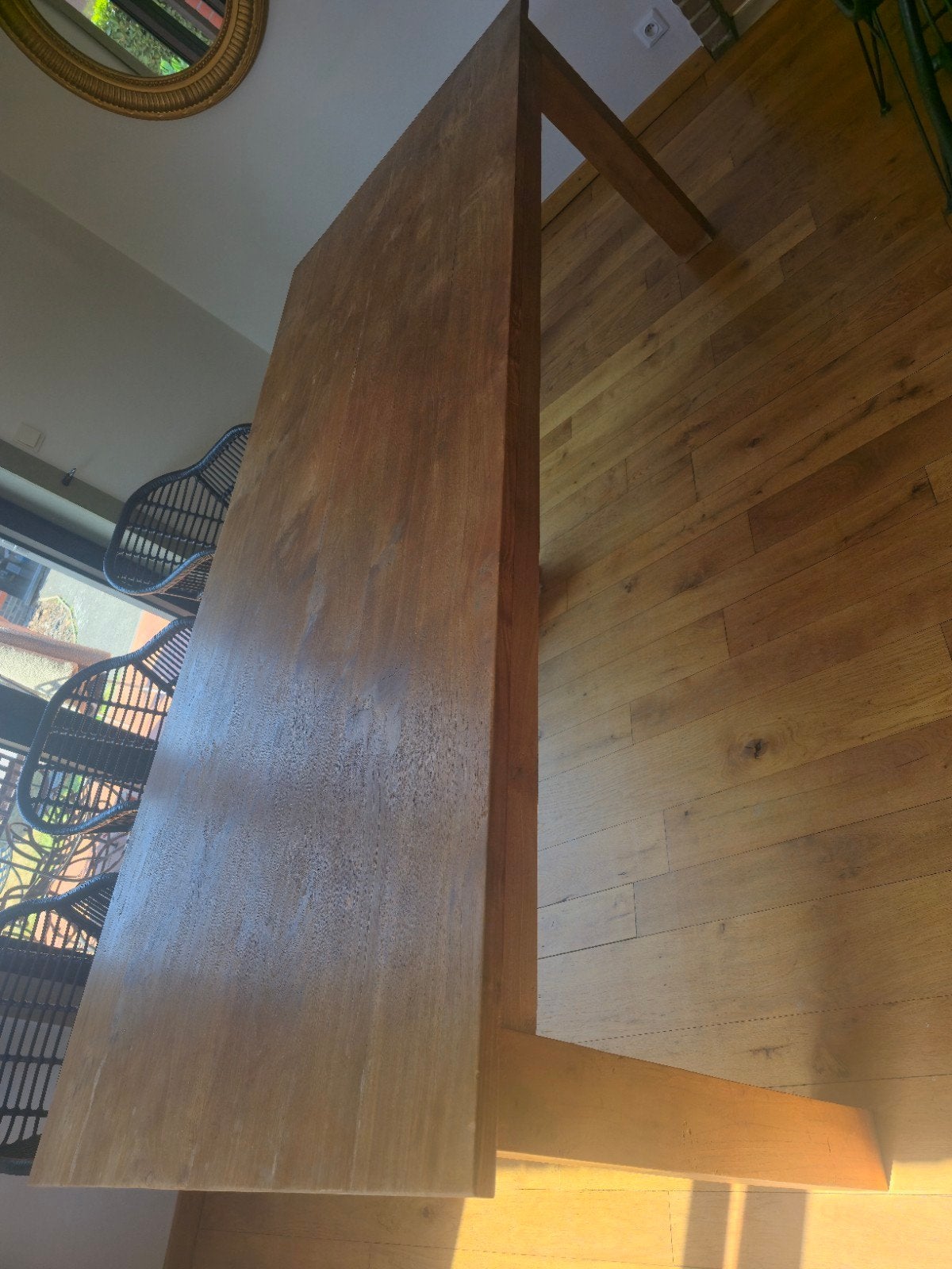 Teak tafel, Ophalen