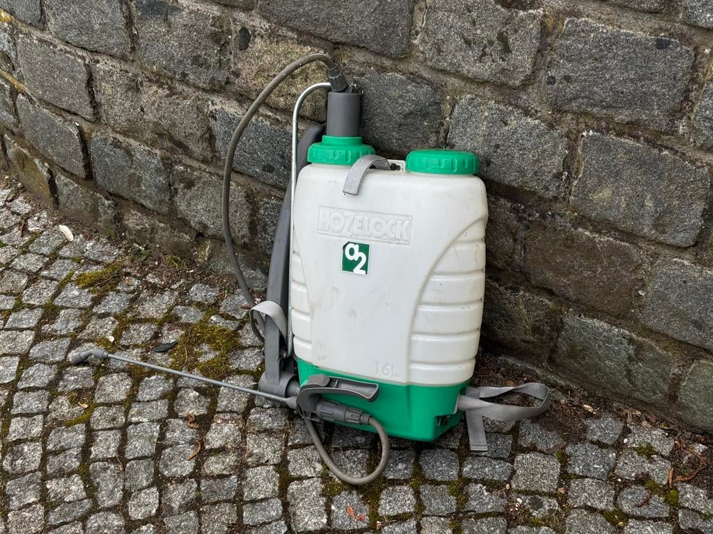 Sproeier, Tuin en Terras, Ophalen, Zo goed als nieuw