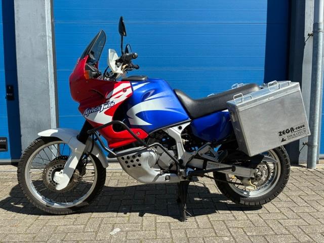 HONDA AFRICA TWIN 750 XRV RD07 BOUWJAAR 2002, 750 cc, 2 cilinders, Occasion, Motorrijbewijs A